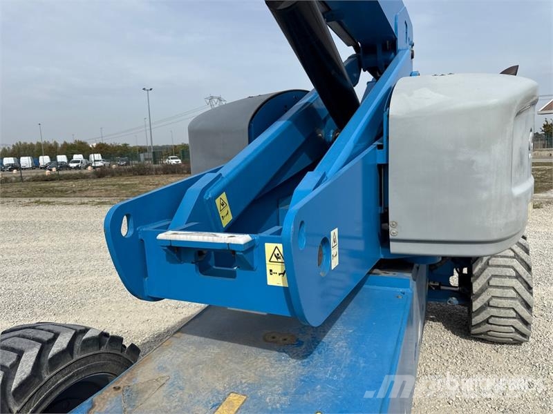 Genie S85 Telescopic Boom Lift Nacelles télescopiques