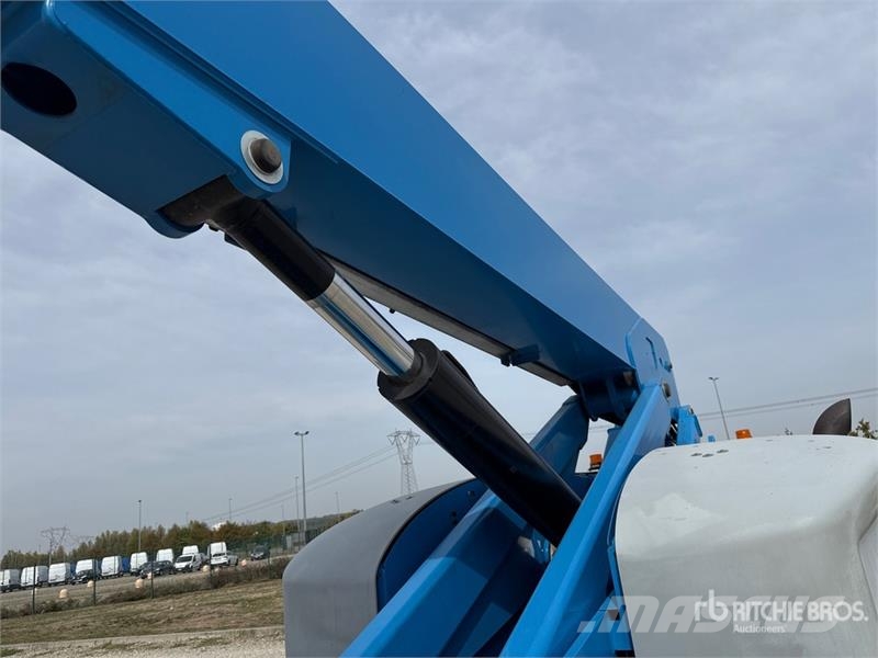 Genie S85 Telescopic Boom Lift Nacelles télescopiques