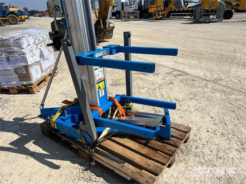 Genie SLA-10 Material Lift (Unused) Diger