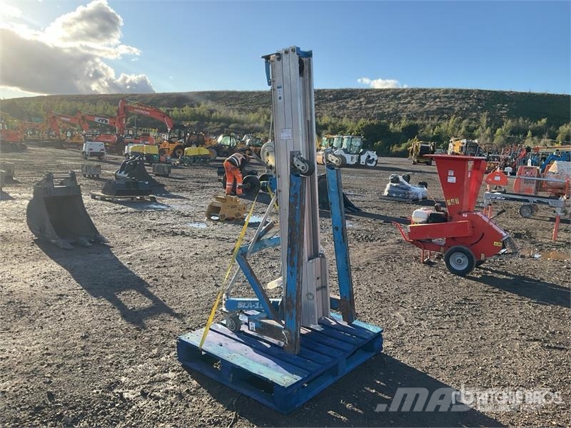 Genie SLA-15 Material Hoist Csörlők, emelőberendezések és anyagmozgató liftek