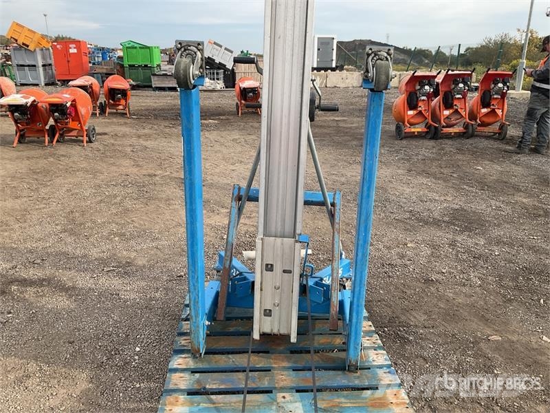 Genie SLA-15 Material Hoist Csörlők, emelőberendezések és anyagmozgató liftek