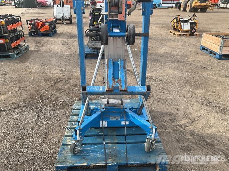 Genie SLA-15 Material Hoist Csörlők, emelőberendezések és anyagmozgató liftek