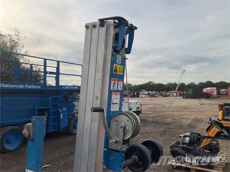 Genie SLA-15 Material Hoist Csörlők, emelőberendezések és anyagmozgató liftek
