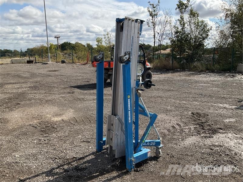Genie SLA-20 Material Hoist المصاعد والرافعات المادية