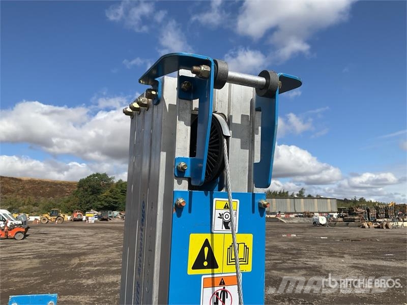 Genie SLA-20 Material Hoist المصاعد والرافعات المادية