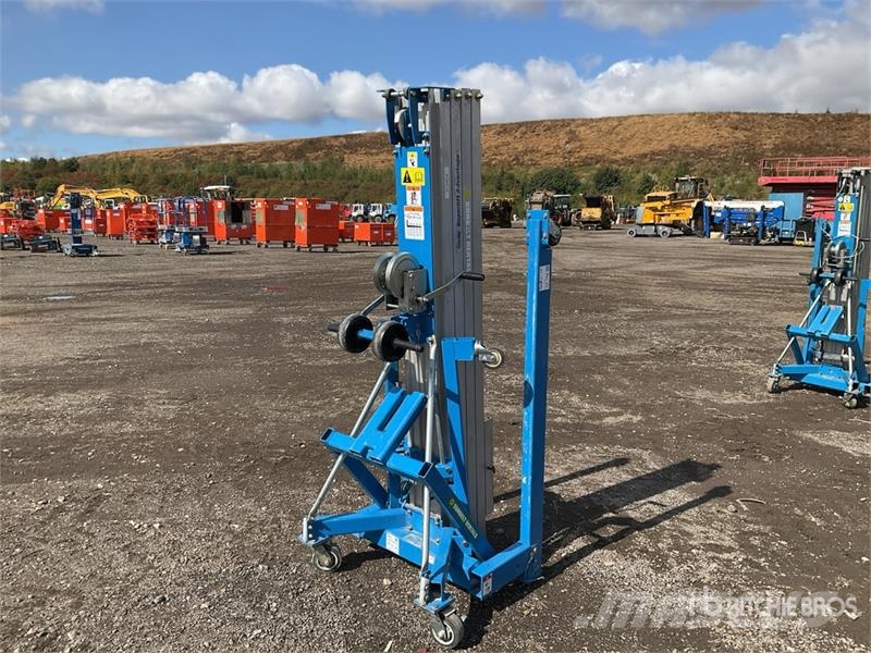 Genie SLA 20 Material Hoist المصاعد والرافعات المادية