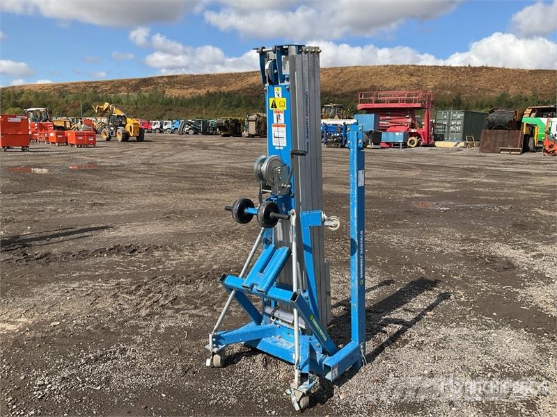 Genie SLA-20 Material Hoist المصاعد والرافعات المادية