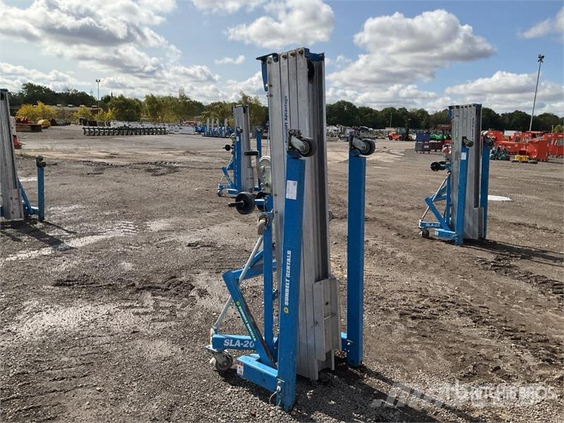 Genie SLA-20 Material Hoist المصاعد والرافعات المادية