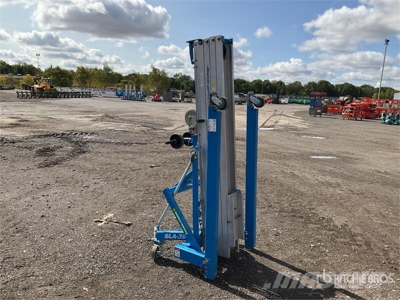 Genie SLA 20 Material Hoist المصاعد والرافعات المادية