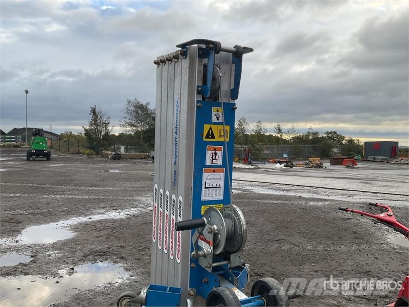 Genie SLA-25 Material Hoist Csörlők, emelőberendezések és anyagmozgató liftek