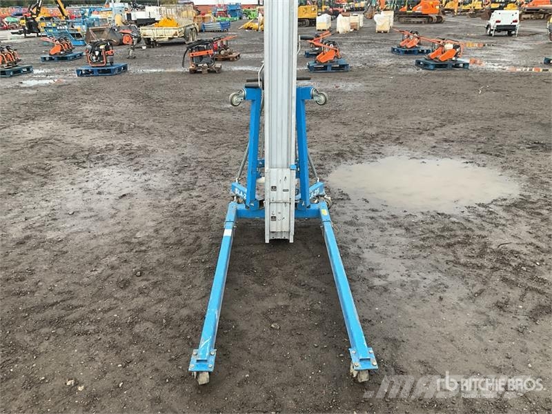 Genie SLA-25 Material Hoist Csörlők, emelőberendezések és anyagmozgató liftek