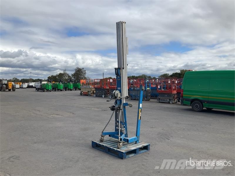 Genie SLA-25 Material Hoist Winches, hoists and material lifts
