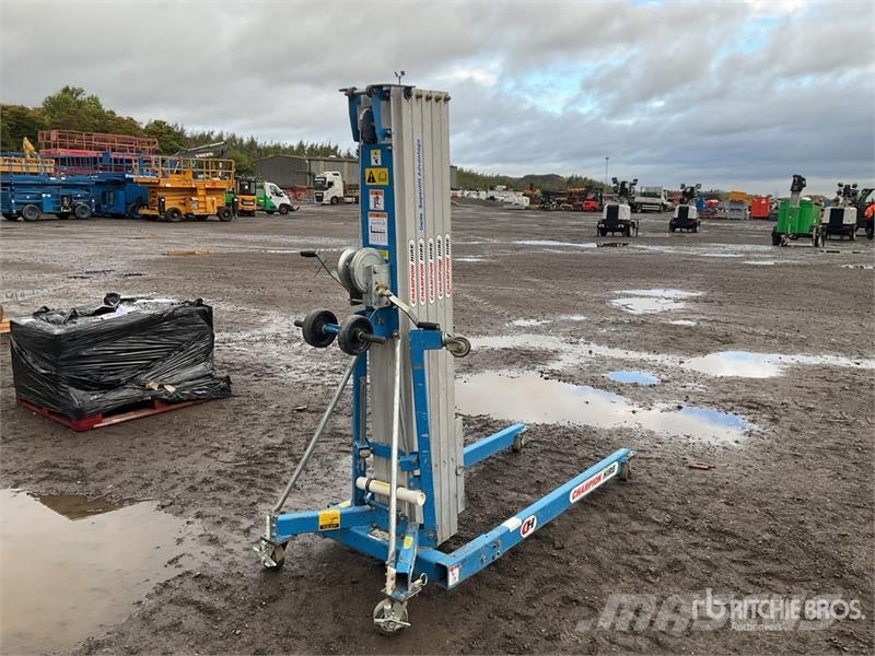 Genie SLA-25 Material Hoist Csörlők, emelőberendezések és anyagmozgató liftek