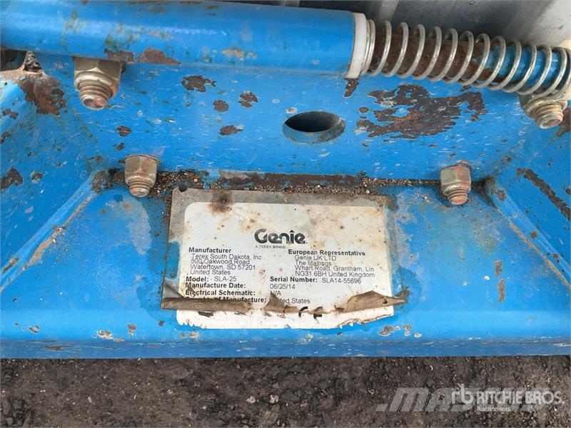 Genie SLA-25 Material Hoist Csörlők, emelőberendezések és anyagmozgató liftek
