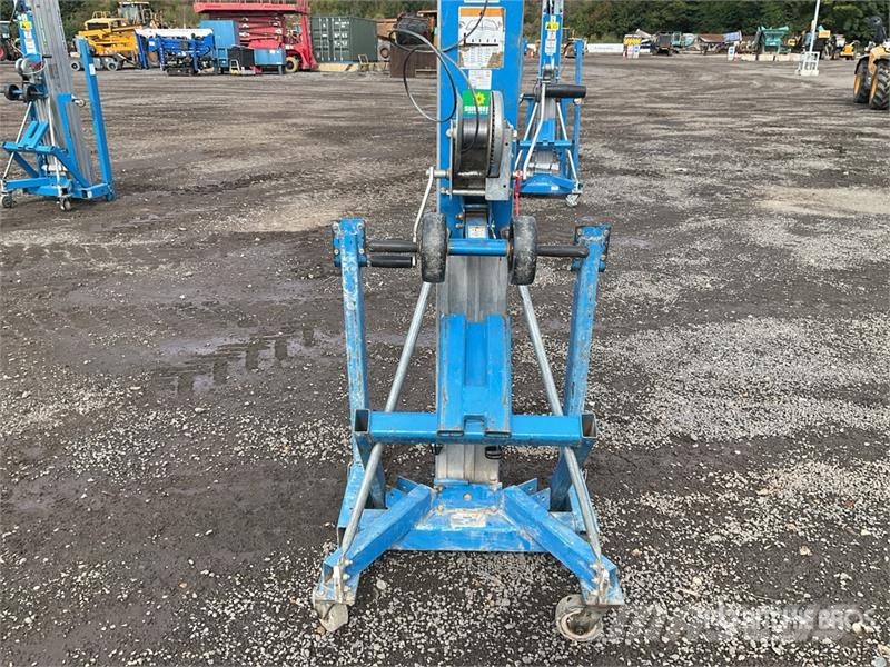 Genie SLA10 Material Hoist المصاعد والرافعات المادية