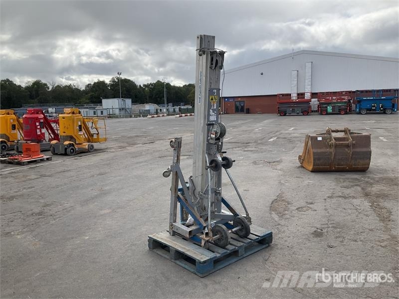 Genie SLC-18 Winches, hoists and material lifts