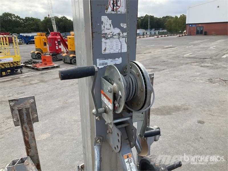 Genie SLC-18 Winches, hoists and material lifts