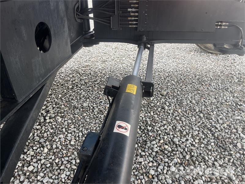 Genie SX-150 4WD Diesel Telescopic Boom Lift Teleskopik personel platformları