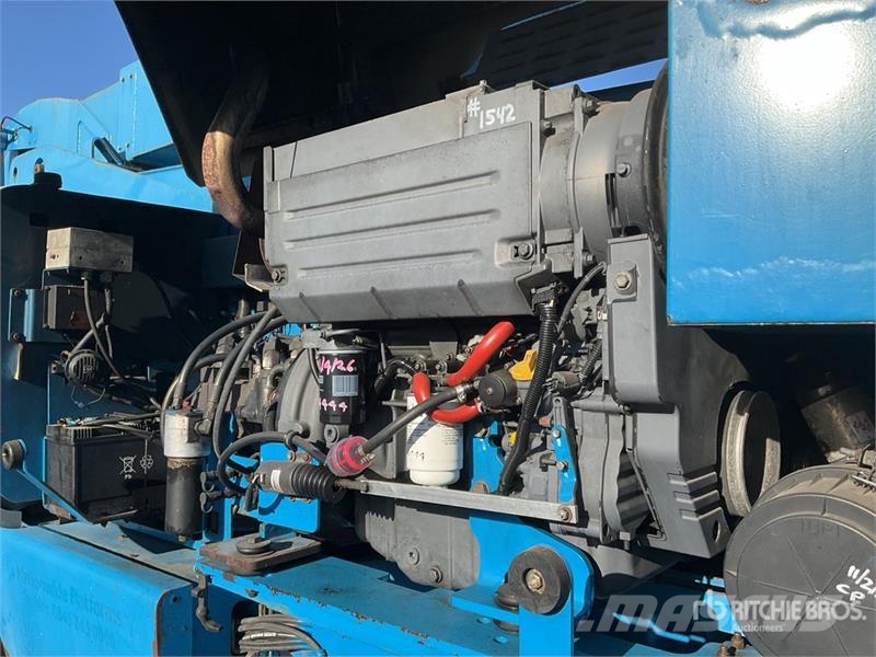 Genie Z-135 4WD Diesel Articulating Boom Lift Zglobne podizne platforme