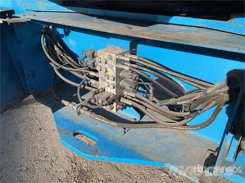 Genie Z-135 4WD Diesel Articulating Boom Lift Zglobne podizne platforme