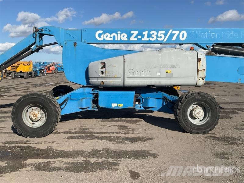 Genie Z-135 4WD Diesel Articulating Boom Lift Zglobne podizne platforme