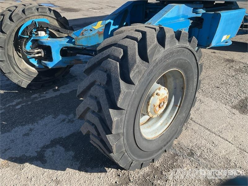 Genie Z-135 4WD Diesel Articulating Boom Lift Zglobne podizne platforme