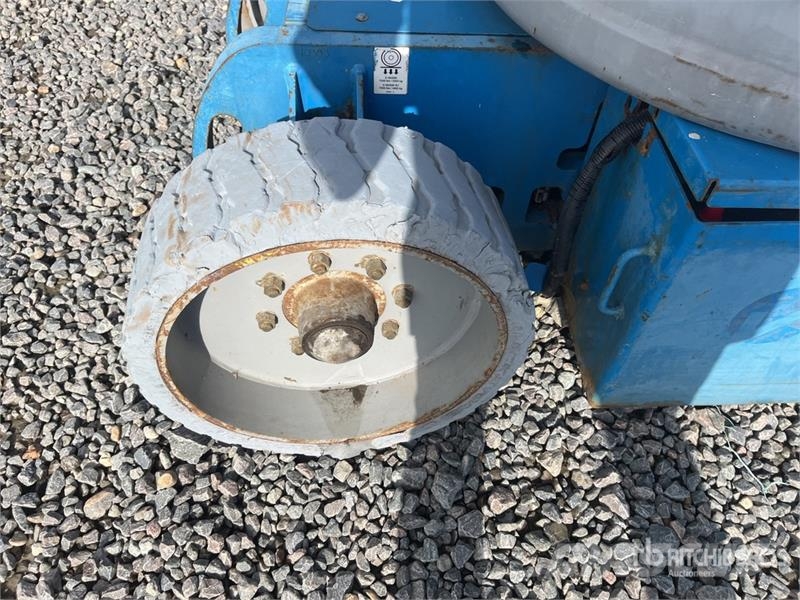 Genie Z-30/20N Zglobne dvižne ploščadi