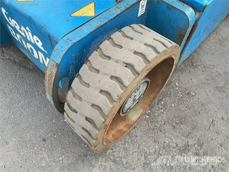 Genie Z-30/20N رافعات سلة مفصلية