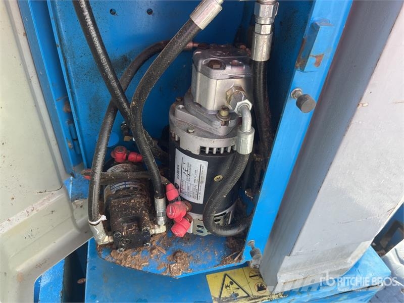 Genie Z-30/20N Zglobne dvižne ploščadi