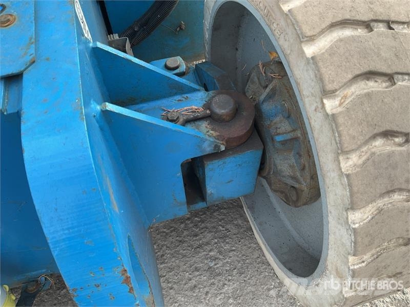 Genie Z-30/20N رافعات سلة مفصلية