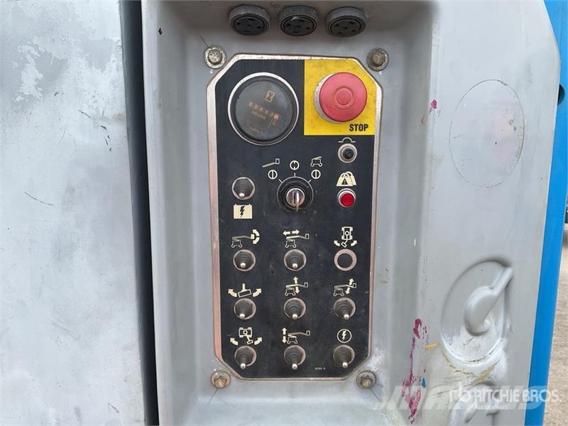 Genie Z-30/20N رافعات سلة مفصلية