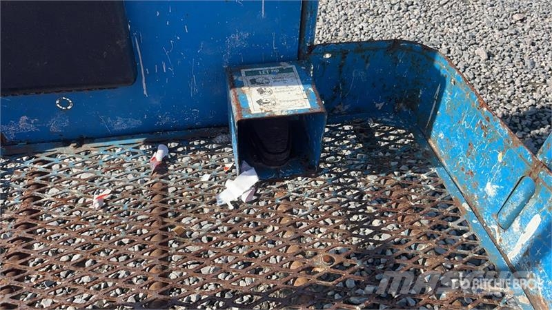 Genie Z-30/20N Zglobne dvižne ploščadi