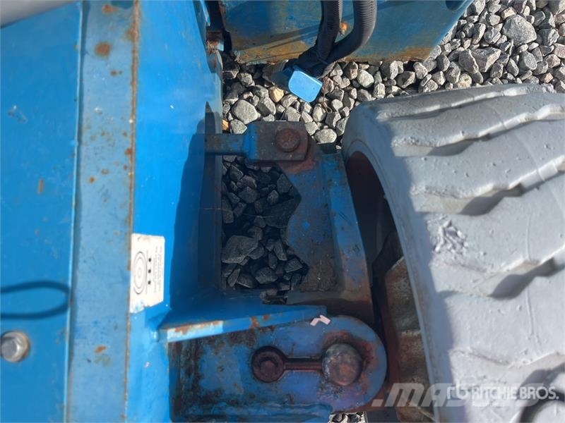 Genie Z-30/20N Zglobne dvižne ploščadi