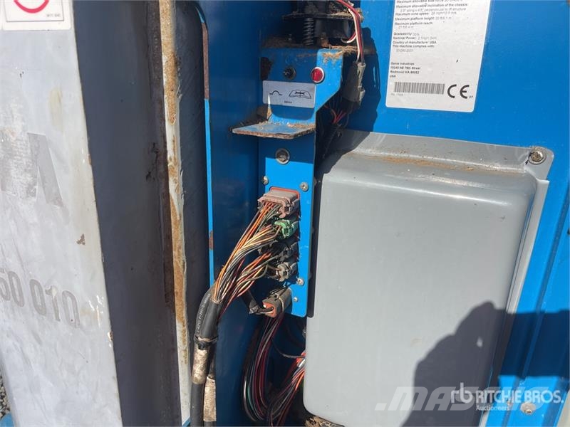 Genie Z-30/20N Zglobne dvižne ploščadi