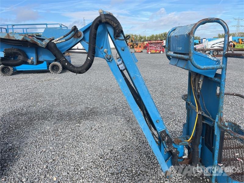 Genie Z-30/20N Zglobne dvižne ploščadi