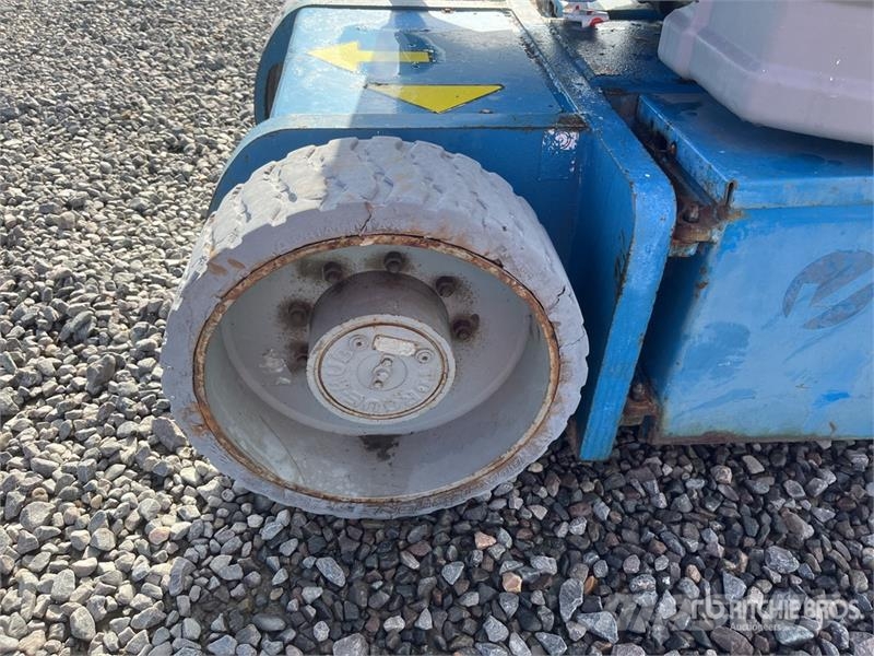 Genie Z-30/20N Zglobne dvižne ploščadi