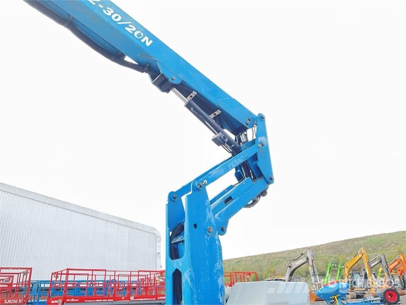 Genie Z-30/20N رافعات سلة مفصلية