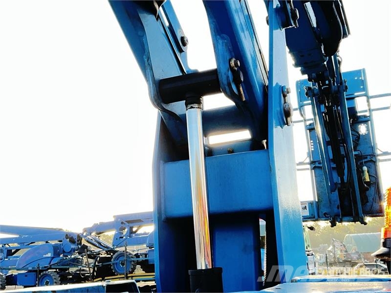 Genie Z-30/20N RJ Vertikalūs stiebiniai keltuvai