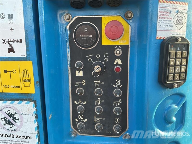 Genie Z-30/20N RJ Vertikalūs stiebiniai keltuvai
