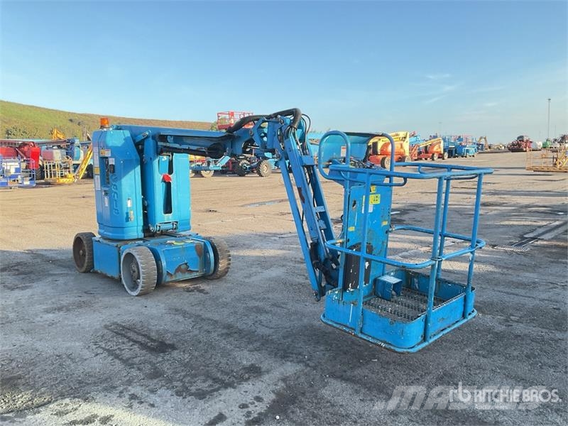Genie Z-30/20N RJ Vertikalūs stiebiniai keltuvai