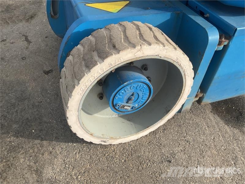 Genie Z-30/20N RJ 관절형 전동이동 리프트