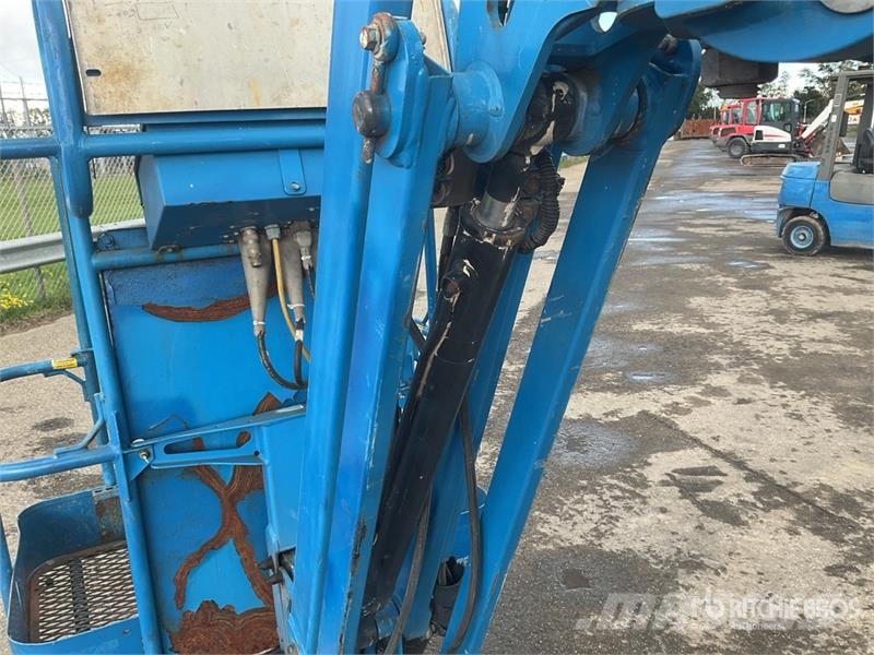 Genie Z-30/20N RJ 관절형 전동이동 리프트