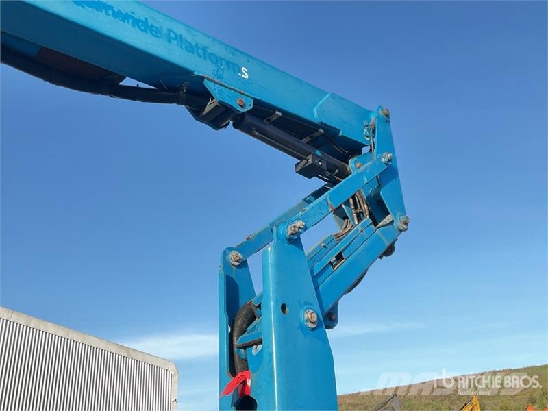 Genie Z-30/20N RJ Vertikalūs stiebiniai keltuvai