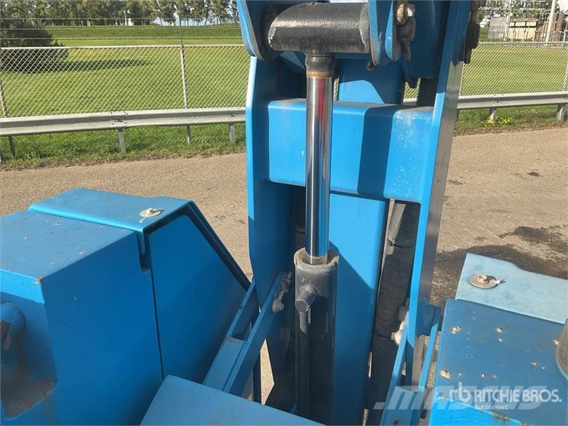 Genie Z-30/20N RJ 관절형 전동이동 리프트