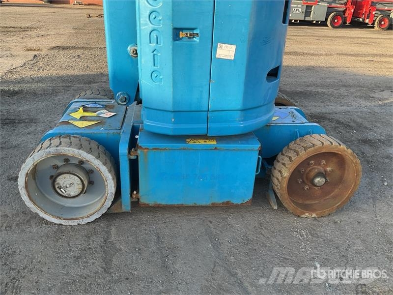 Genie Z-30/20N RJ Vertikalūs stiebiniai keltuvai