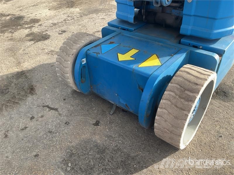 Genie Z-30/20N RJ 관절형 전동이동 리프트