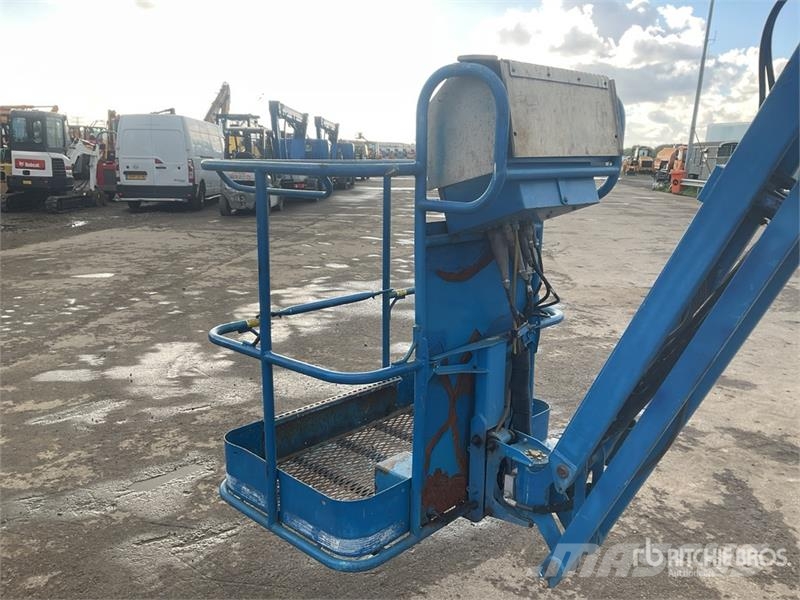 Genie Z-30/20N RJ 관절형 전동이동 리프트