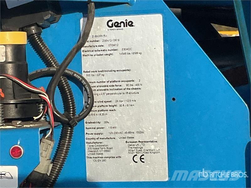 Genie Z-30/20N RJ Vertikalūs stiebiniai keltuvai