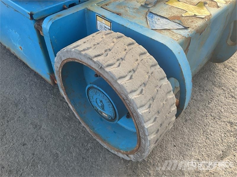 Genie Z-30/20N RJ 2WD Electric Articulating Boom Lift Elevadores braços articulados
