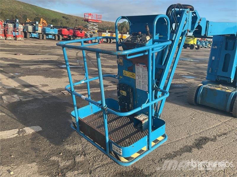 Genie Z-30/20N RJ 2WD Electric Articulating Boom Lift Elevadores braços articulados